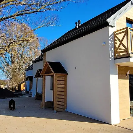 Nadmorska Osada * Osłonino