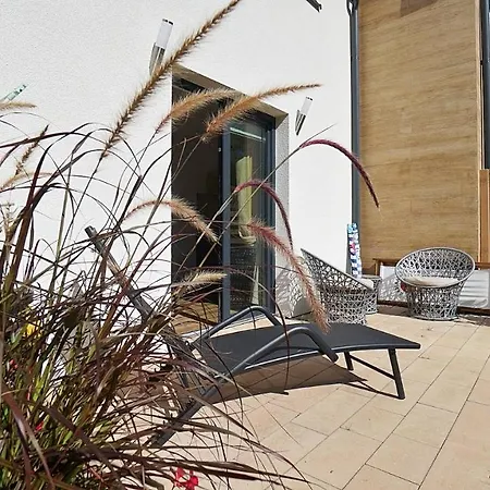 Nadmorska Osada 別荘