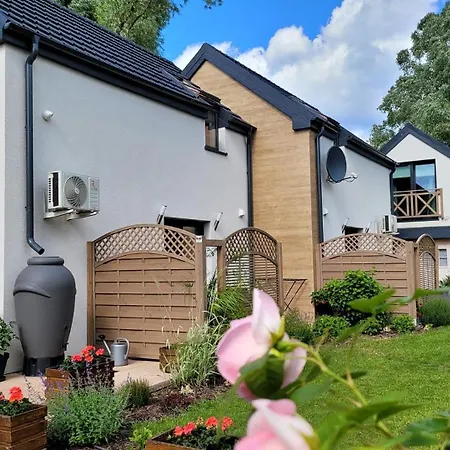 Nadmorska Osada * Osłonino