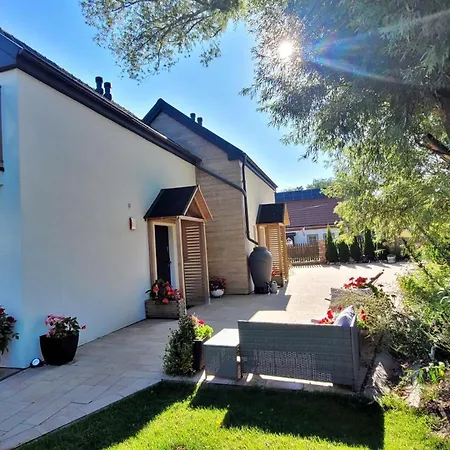 Nadmorska Osada 別荘