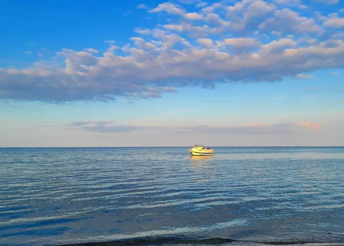 Semesterbostad Nadmorska Osada Oslonino
